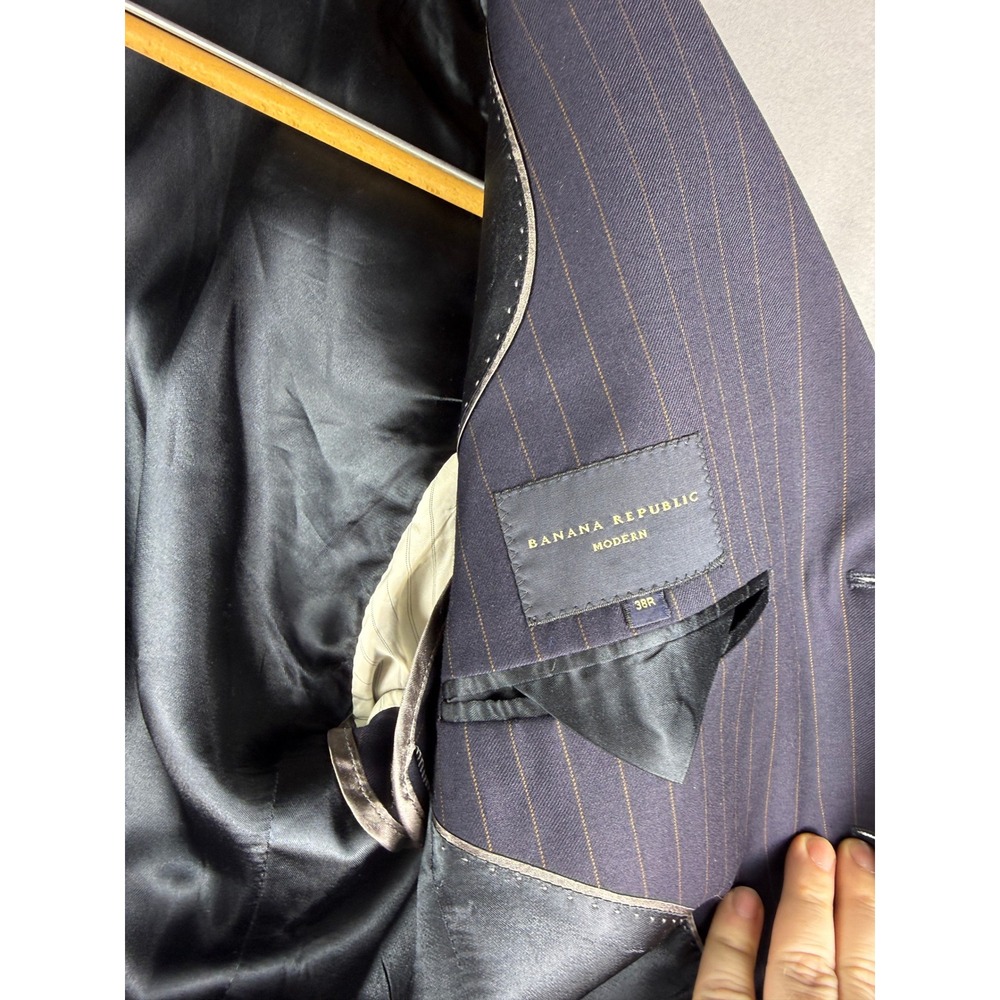 Banana Republic Mens 38R Modern Fit Pinstripe Blazer 100% Wool Navy Blue Jacket - Picture 10 of 12